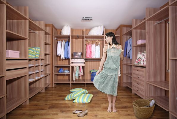 zoty中欧五个床尾衣柜设计方案 不在让床尾单调每个设计都是