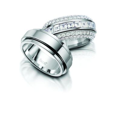 伟德bv1946官网-江华32岁儿子求婚成功晒求婚钻戒一脸幸福与未婚妻是中学同学