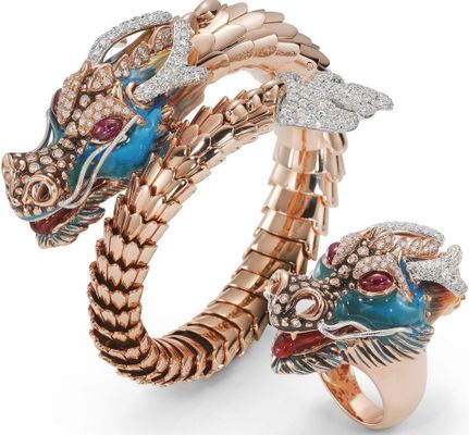 伟德bv1946官网-春节伊宁市迎来黄金销售热 生肖金饰受热捧