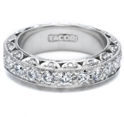 伟德bv1946官网-《生化9》里昂惊现婚戒！卡普空四年前竟在《生化4重制版》暗藏「年迈艾什莉」伏笔？