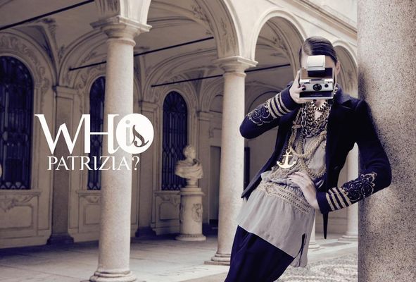 emc易倍官网登录入口汉口站广告-汉口站进出站通道led灯箱广告（路铁传媒）