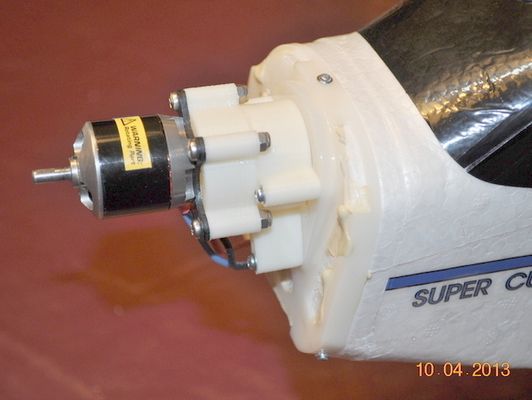 华之杰：公司根本的产品为智能开关、智能控制器、无刷电机、精细结构件首要运用在于锂电电动工具、消费电子、新能源轿车、充电桩、无人机、液冷服务器、机器人等范畴