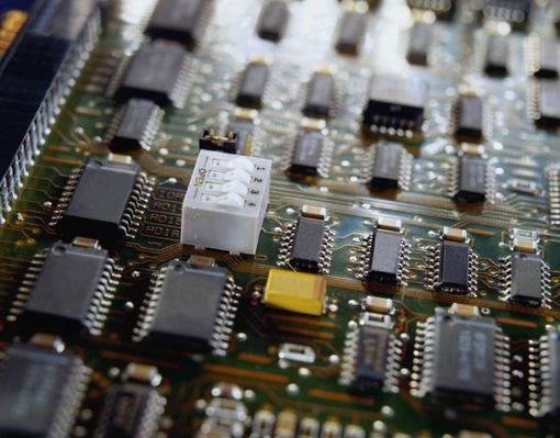 “感知无锡”调研行 刘建丽：无锡“五链交融”打造集成电路工业立异范式