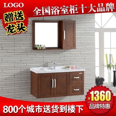 记者戈登骑自行车摔倒受伤，轻细擦伤小腿和鼻子，但无大碍(戈登